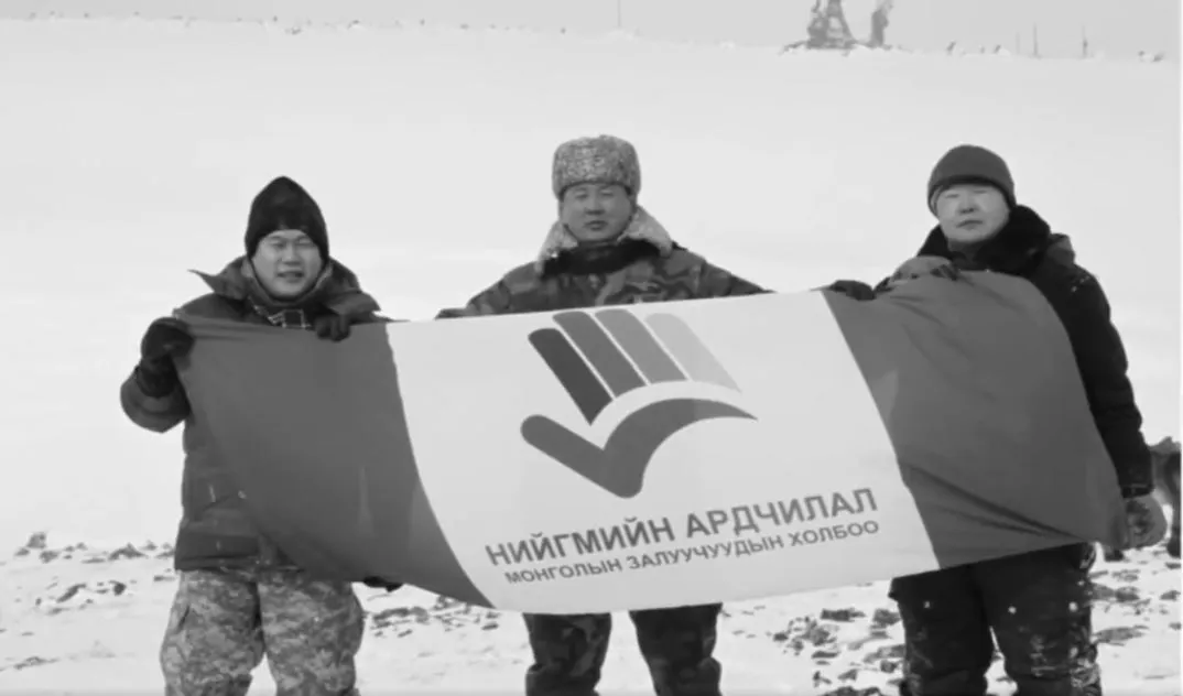 legacy:Амараа зураг/Замын хөдөлгөөн QR/оюу-эрдэнэ/намзх.JPG