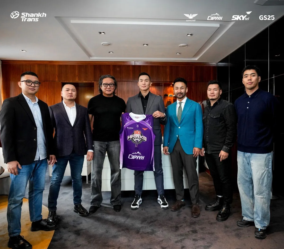 Волейболын “Шанx Транс“ баг нэрээ сольж “SG HAWKS” болгожээ