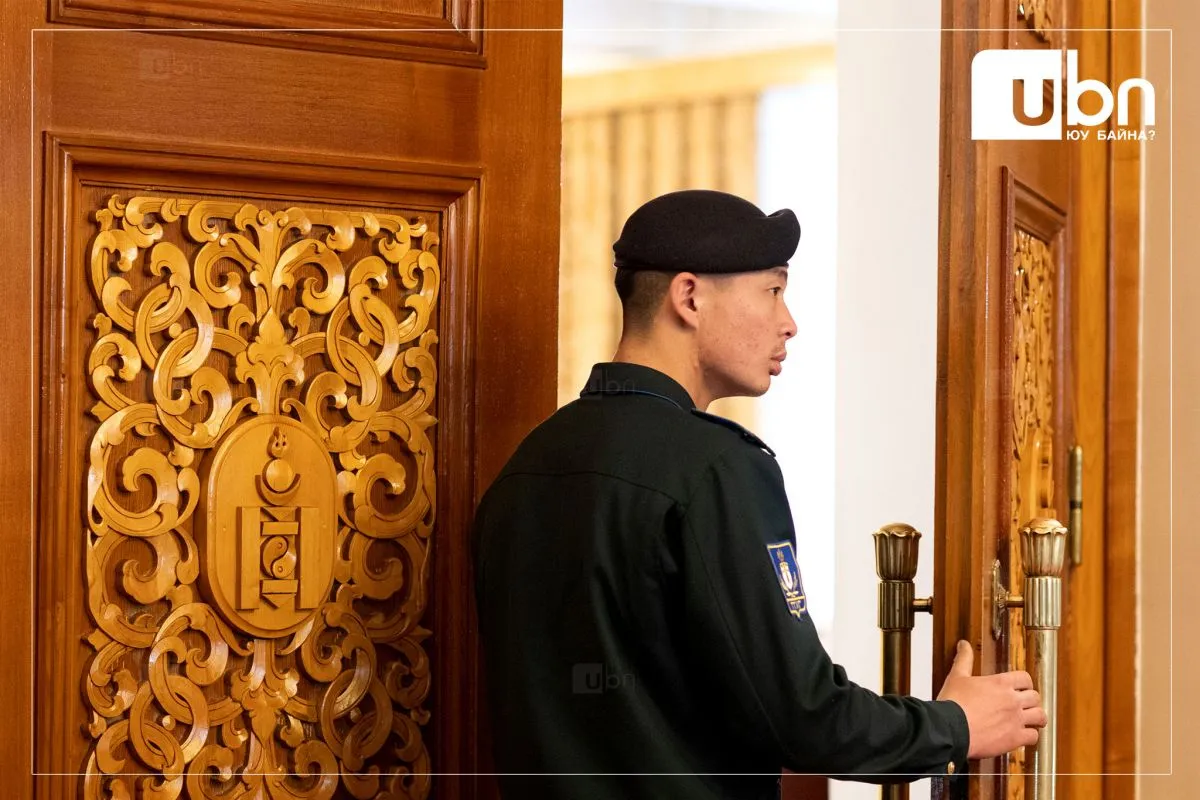 Гурван гишүүний бүрэн эрхийг түдгэлзүүлэх асуудлаар санал хурааж дууслаа