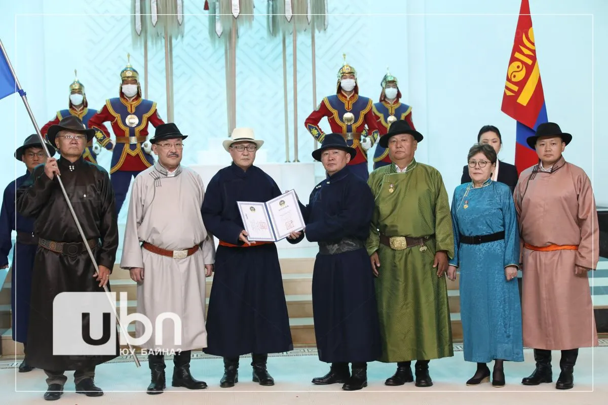 legacy:MoAH ulsiin baatar/202636166_3612584275508601_4768326913663823165_n.jpg