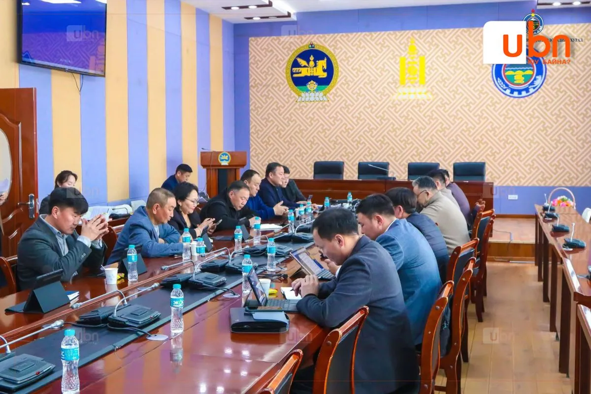 УВС АЙМГИЙН ИТХ-ЫН ХОРОО: Аймгийн Засаг даргад нэр дэвшүүлэлт тэргүүтэй маргаашийн ИТХ-д оруулах асуудлаа хэлэлцэж байна