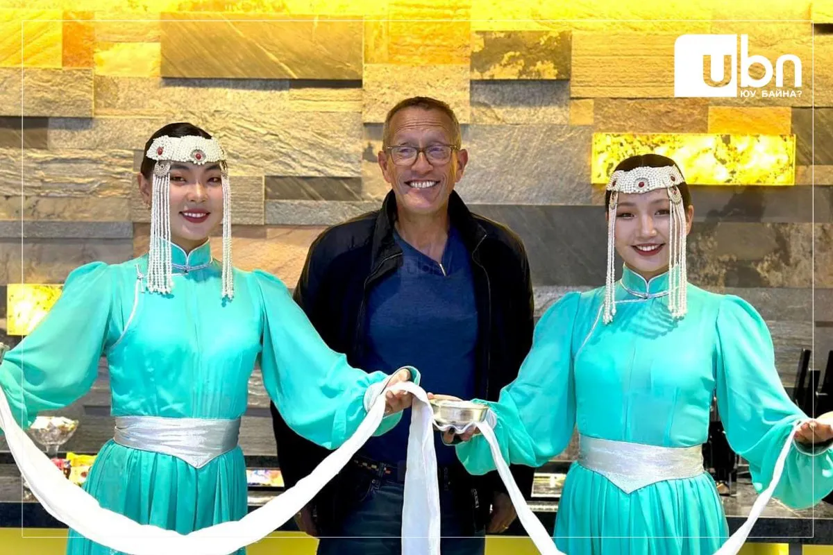 CNN телевизийн Quest Means Business нэвтрүүлгийн хөтлөгч Richard Quest Монгол Улсад ирлээ