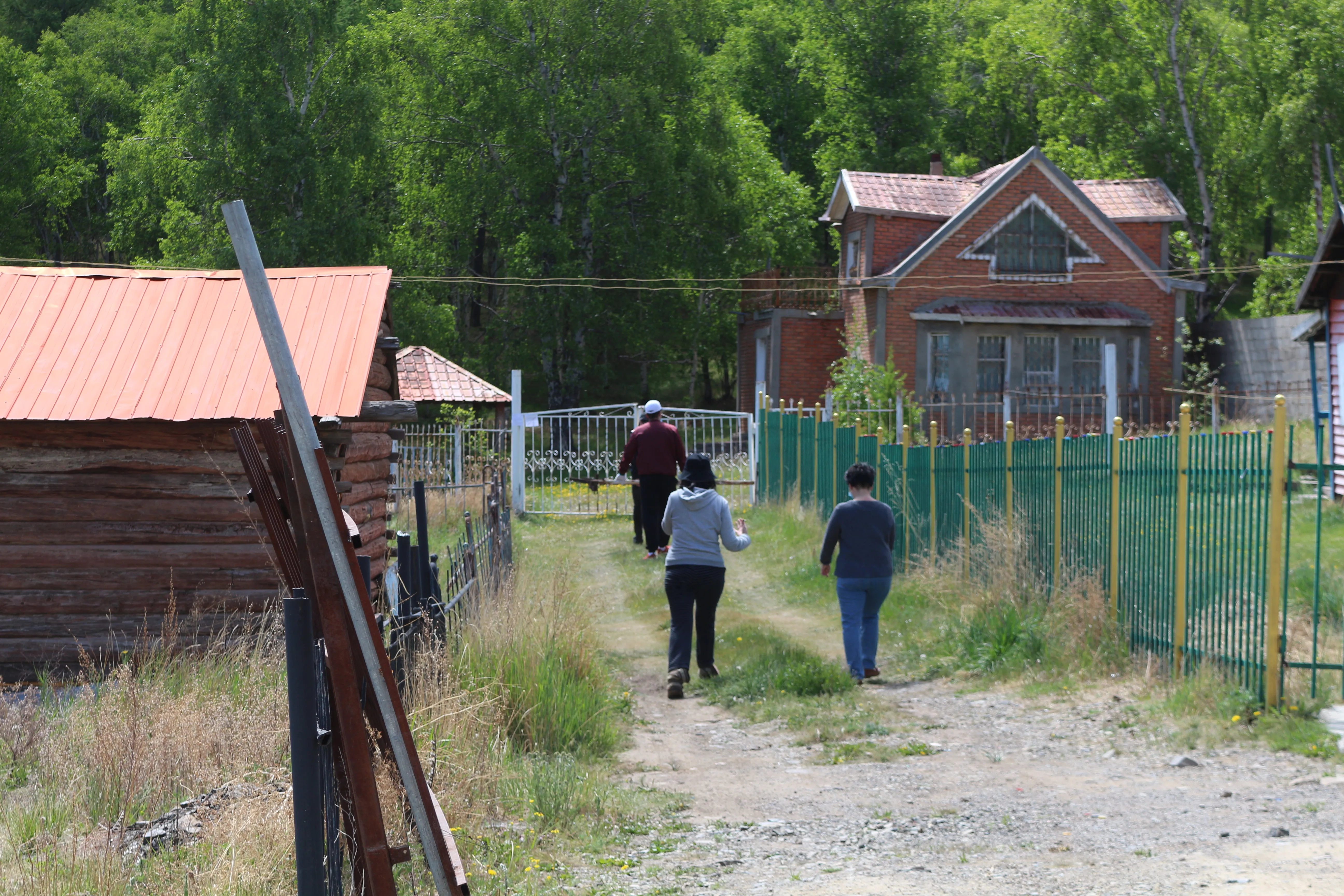 Шадивлан зуслангийн 12 байршилд орц, гарцыг нээлээ
