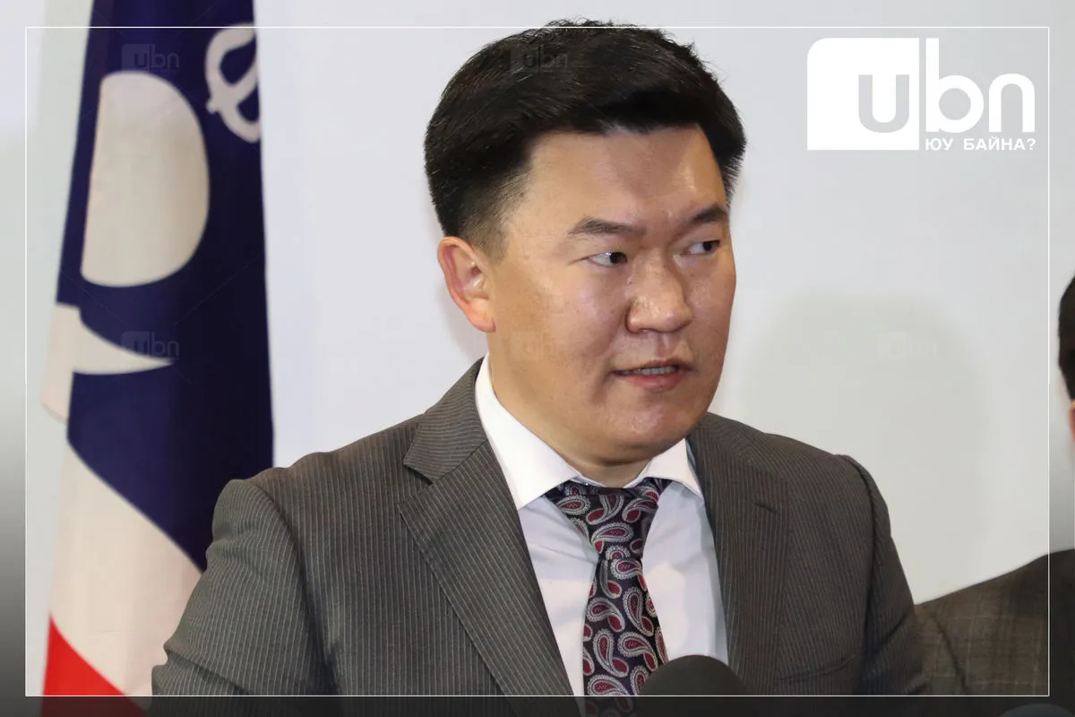 М.Тулгат: Х.Нямбаатар ажлаа авах үедээ “Нэг сарын дараа угаадсаа цац“ гэж байсан. Өнгөрсөн хугацаанд энэ хүн ямар байдлаар ажиллах вэ гэдгээ харууллаа