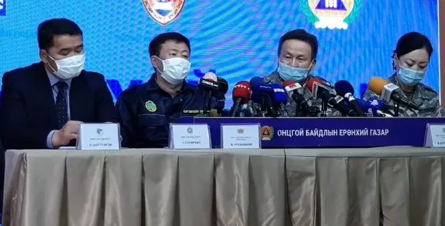 Б.Ууганбаяр: Нийтээрээ халдвар хамгааллын дэглэм сахиж буй үед танил дарга, цэргээрээ яриулж хүндрэл учруулахаа боль
