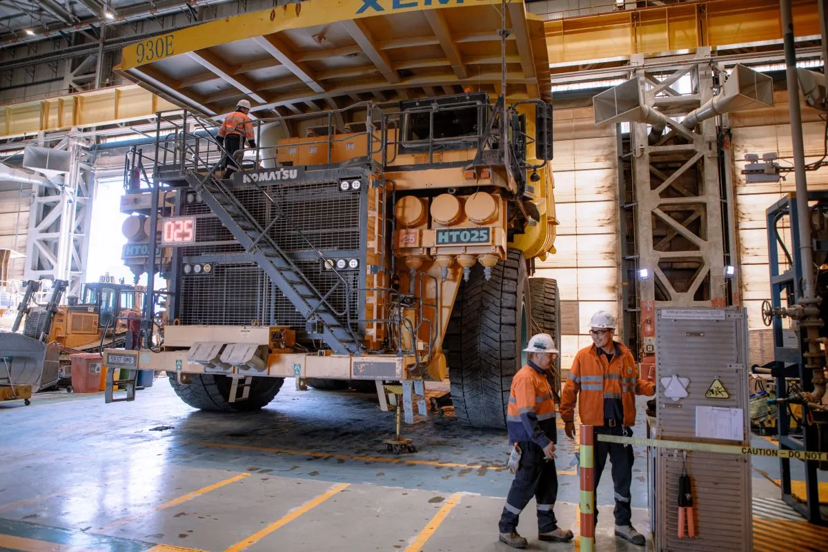 legacy:2025/11/oyutolgoi/182A5079.jpg
