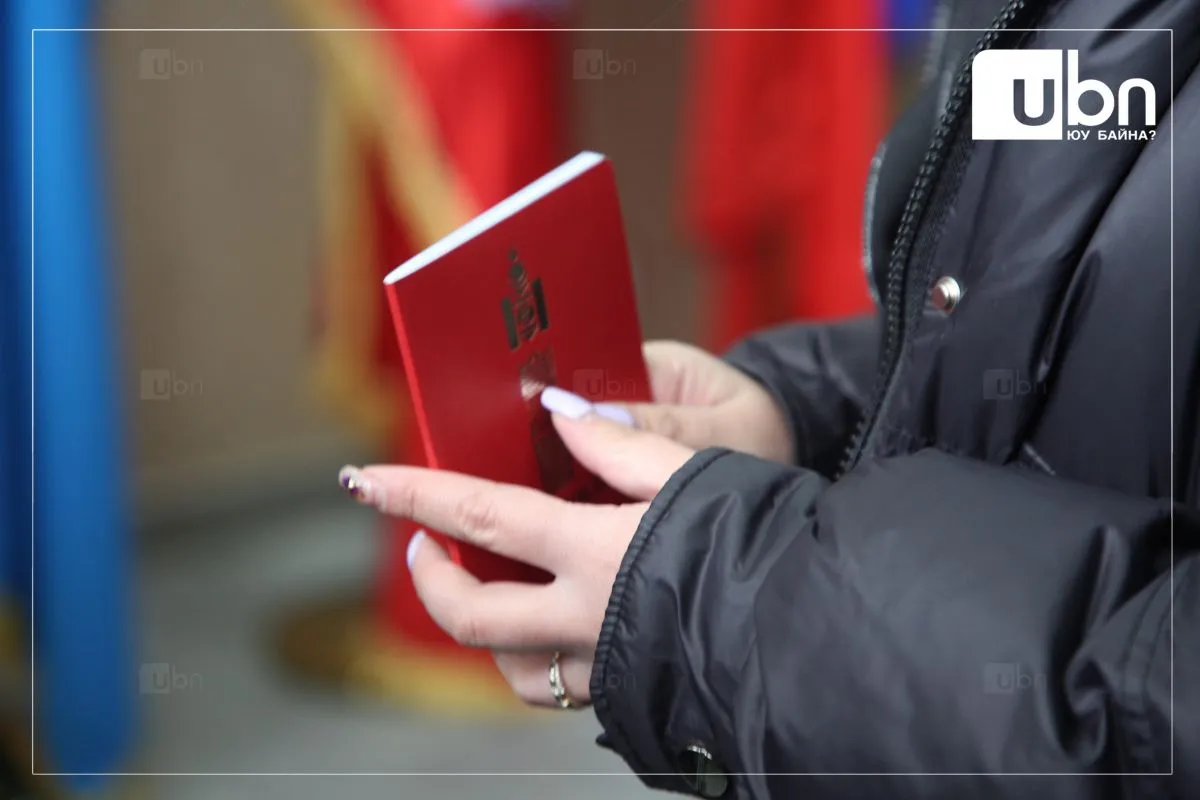 “Виз гаргаж өгнө“ гэж 491 иргэнийг хохироосон этгээдээс 3.2 тэрбум төгрөг гаргуулж, хохирогчдод олгохоор болжээ