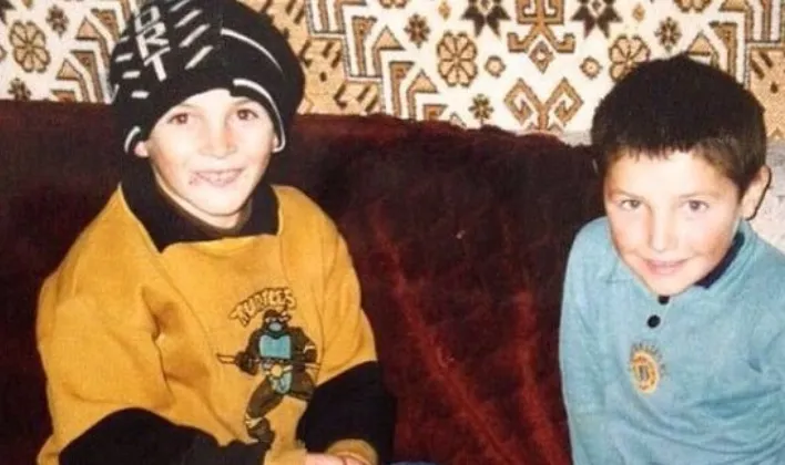 legacy:upload/images/ni/2020/10/27/khabib-age-140321-1273986917.png