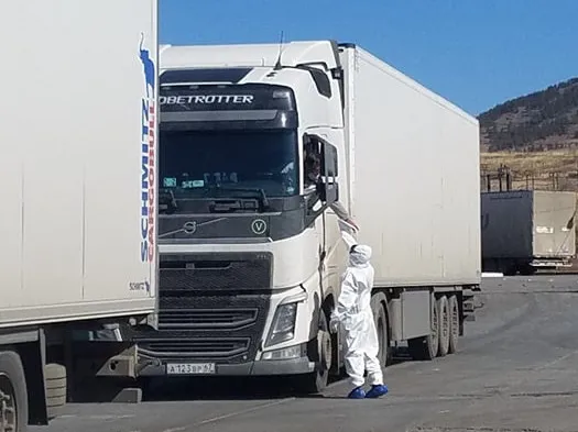 Манай улс олон улсын ачаа тээврийн жолооч нарыг 24 цагийн дотор буцааж байна