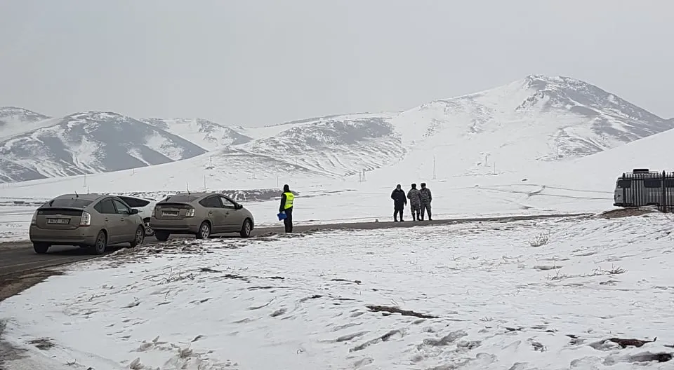Улаанбаатар хотын эргэн тойрондох бүх уулын амыг хаажээ