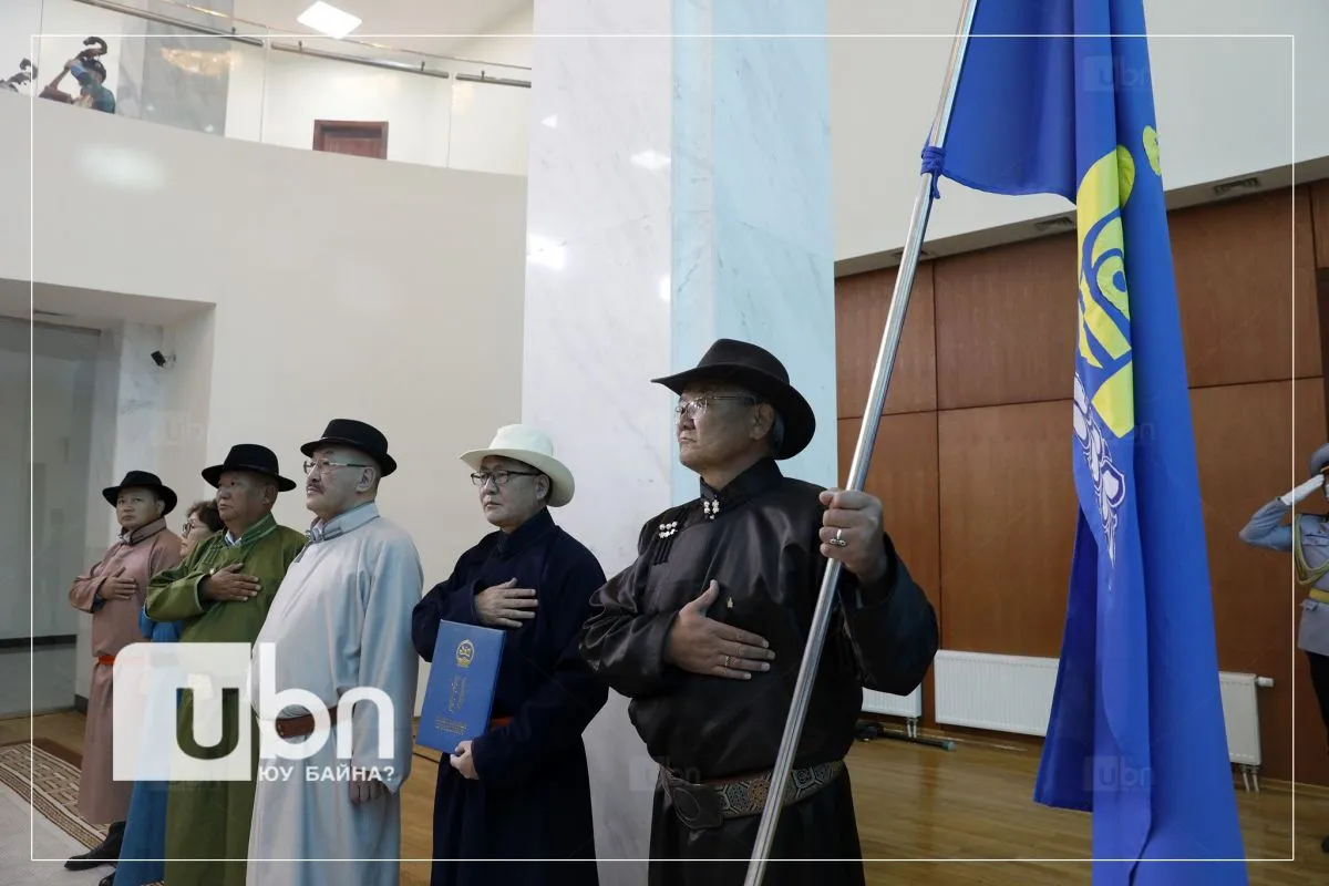 legacy:MoAH ulsiin baatar/202300988_3612584448841917_216452449404720711_n.jpg