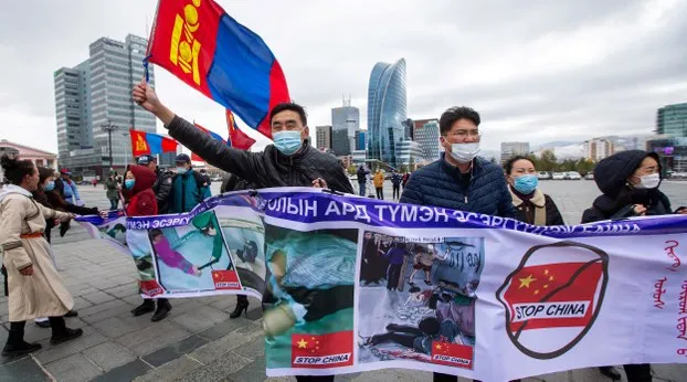 Өвөр Монголчуудын тэмцэл: Мянга, мянган жагсагчийг баривчиллаа