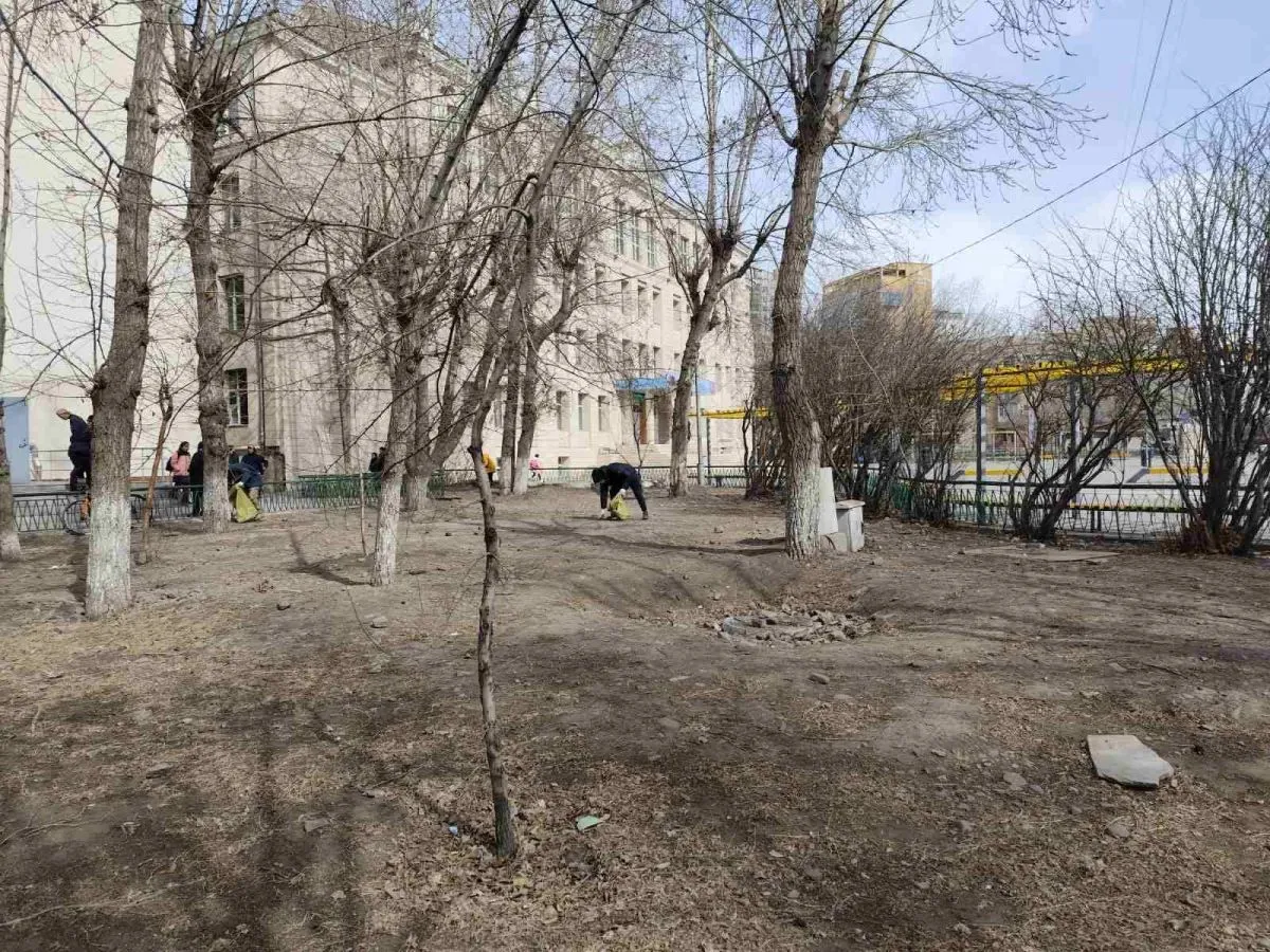 Анкарагийн гудамжийг цэвэрлэжээ