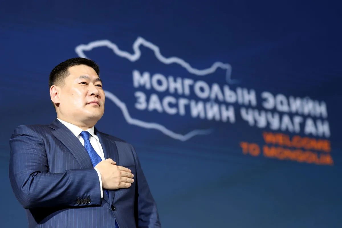 ЕРӨНХИЙ САЙД: Үндсэн хуульд өөрчлөлт оруулснаар МУ-ын бодлого илүү тогтвортой, залгамж чанартай байж хөрөнгө оруулалтын эрх зүйн орчин цоо шинэ түвшинд гарах суурь реформ хийгдсэн