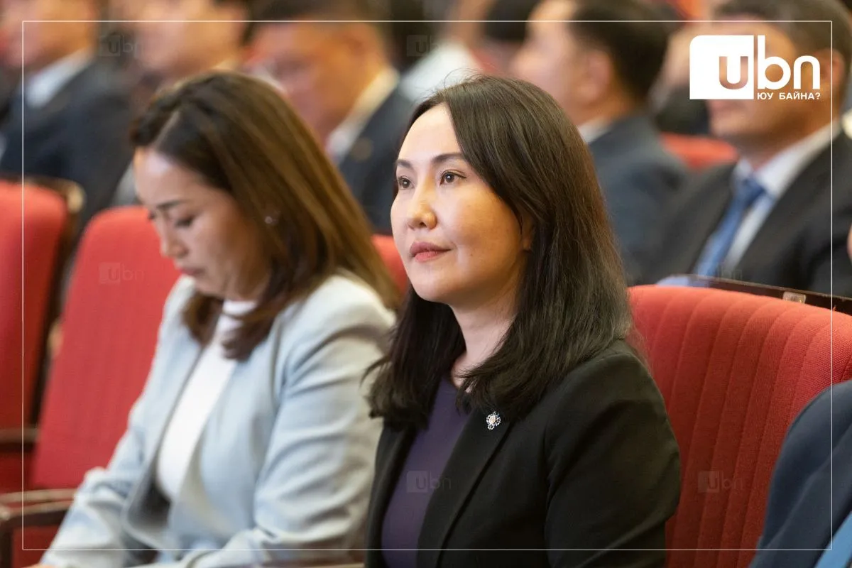 legacy:gishuud 2024 unemleh/photo3/MPA17841 copy.jpg