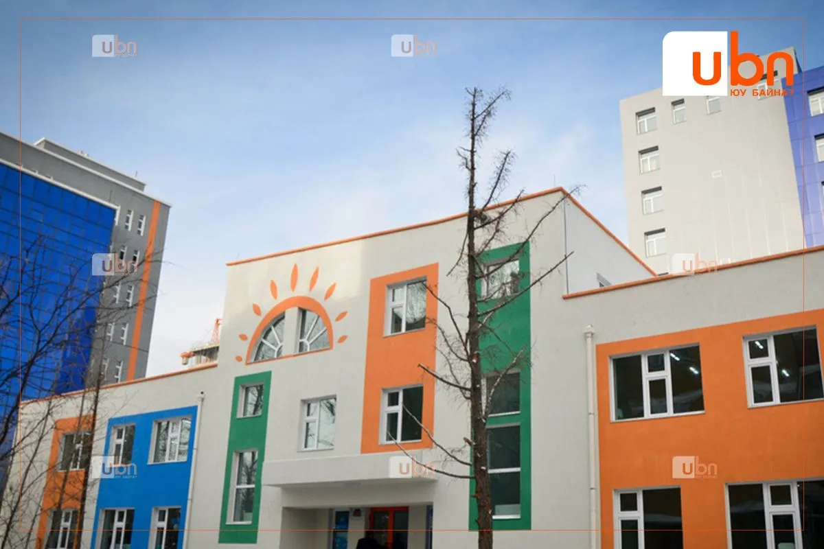 Нийслэлийн 27-р цэцэрлэгийн туслах багш сахилгагүйтсэн хүүхдүүдийн хумсыг ангийнх нь нэг хүүхдээр мэрүүлж, тамлан зовоожээ