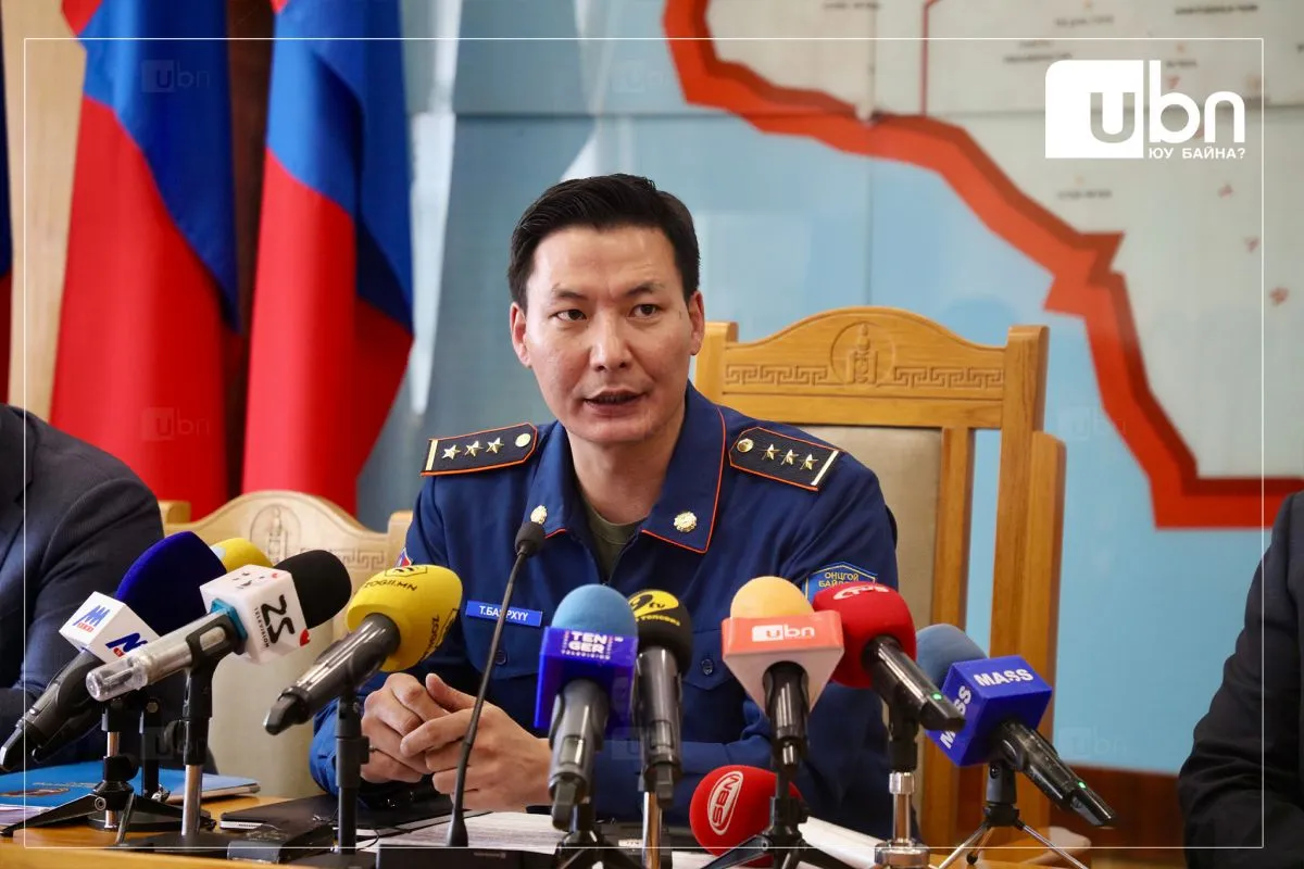 Т.Баярхүү: Иргэд 207 дугаар байранд орлоо гэхэд газар хөдлөлт болоод хүний амь эрсэдвэл яах вэ