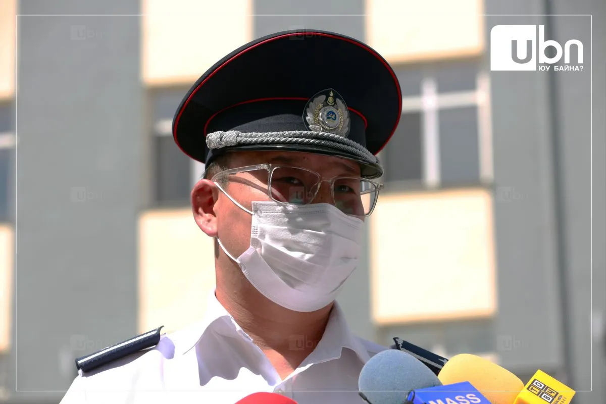 “Хууль бусаар үнэт эдлэл оруулж ирсэн бүлэг этгээдээс ТЭРБУМ төгрөгийн алт, монетан эдлэл хураан авсан“