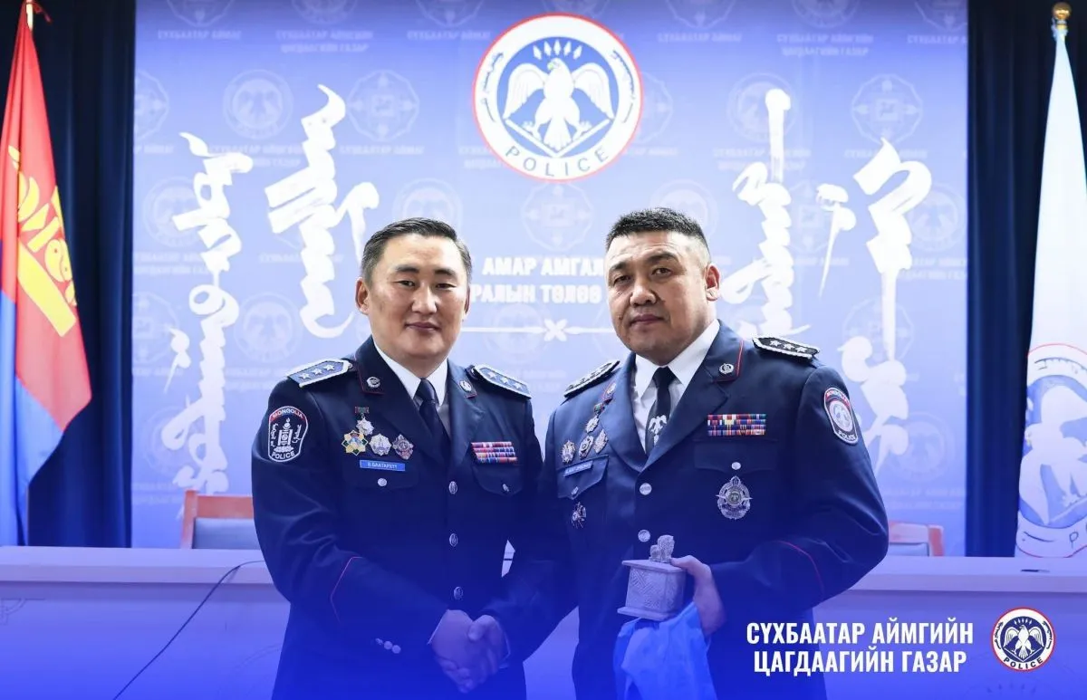 Сүхбаатар аймгийн цагдаагийн газрын дарга Б.Баатархүү ажлаа өгч, оронд нь хурандаа Б.Бат-Эрдэнэ томилогджээ