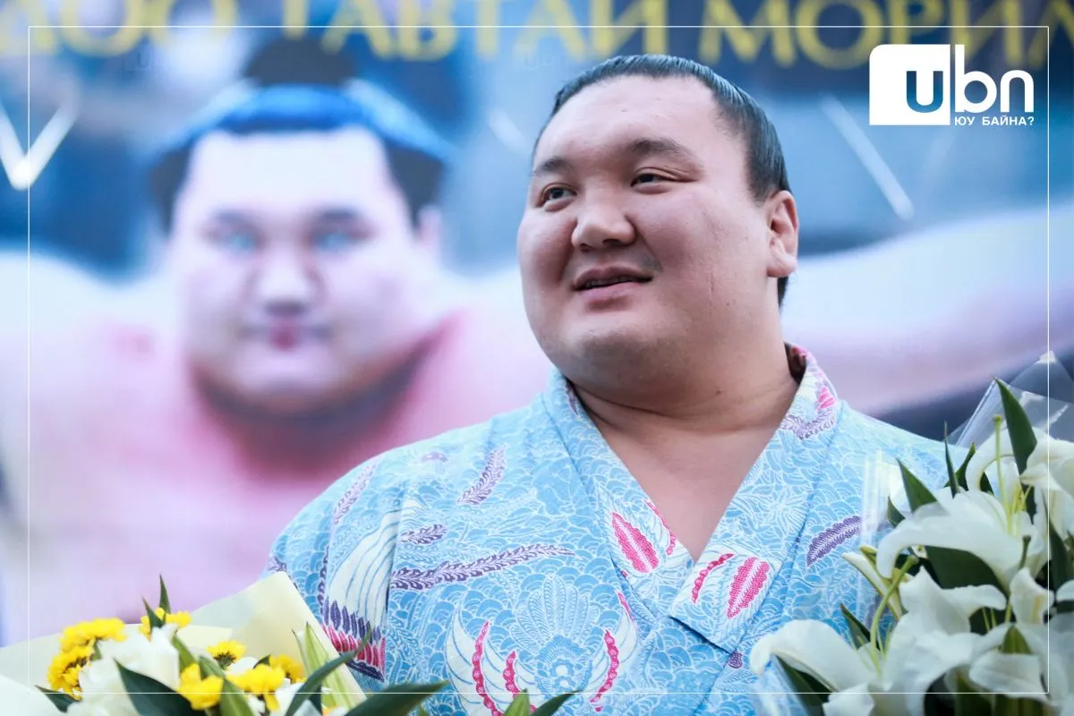 Хакүхо М.Даваажаргалыг МУ-ын “Аялал жуулчлалын элч”-ээр өргөмжилжээ