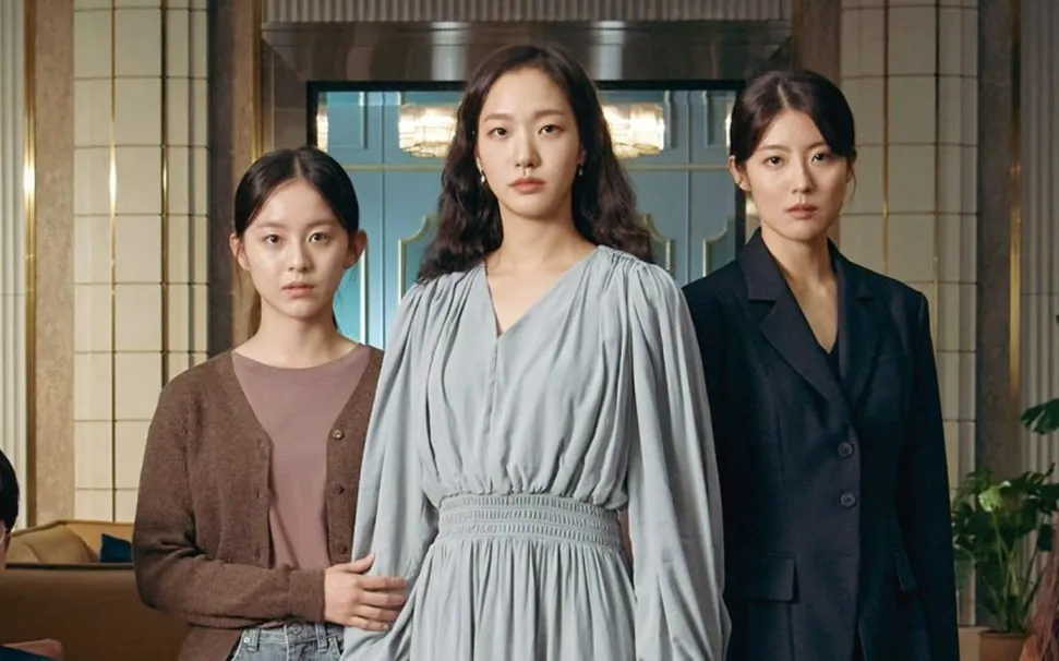 legacy:нөөцийн мах/little-women-poster.jpg