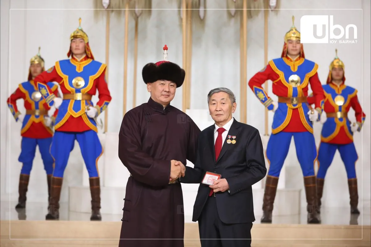 legacy:Hurelsuh Erunhiilugch/odon/shag2.jpg