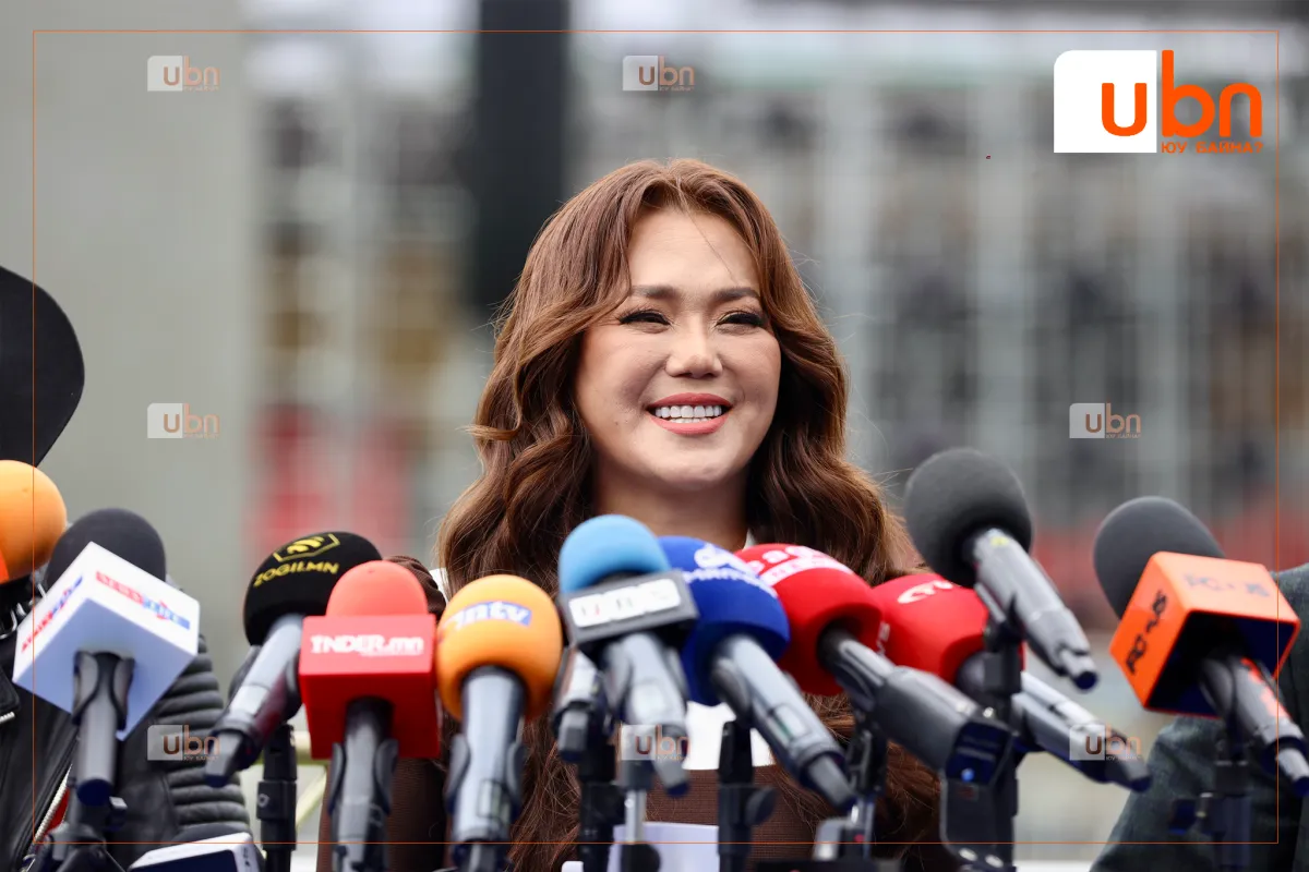 МУГЖ, дуучин Т.Ариунаа “Зүрх асна” тоглолтоороо үзэгчдийн зүрхийг гал дөлөөр асаана