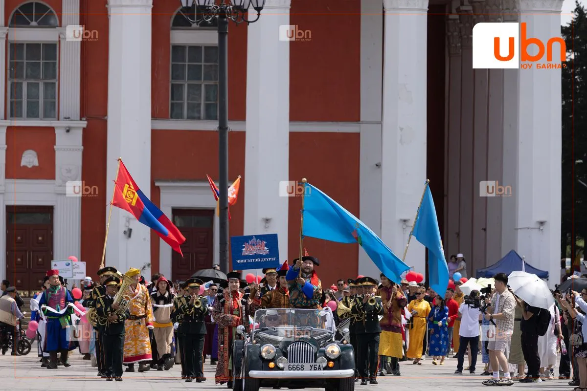 legacy:DEELTEI MONGOL 2024/Г17.jpg