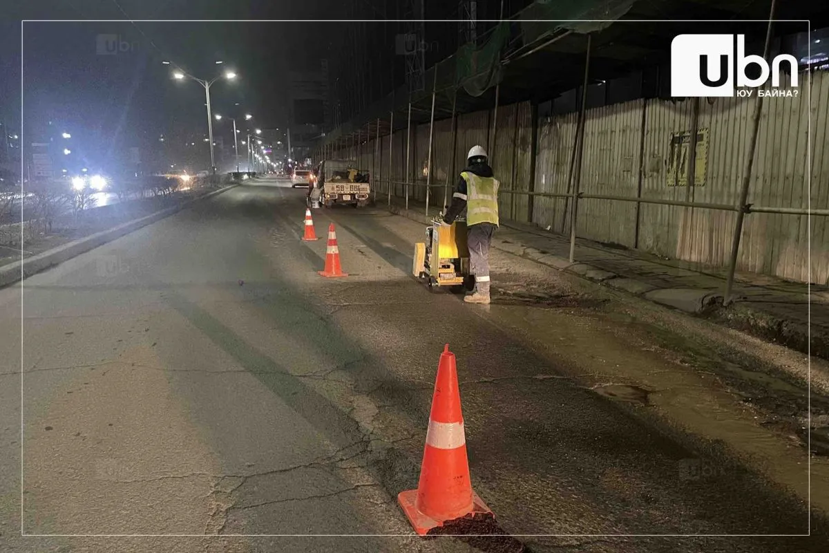 Улаанбаатарын 30 орчим байршилд авто замын нүхэн эвдрэл засварлах ажил үргэлжилж байна