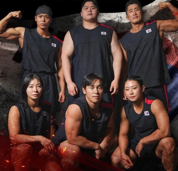 PHYSICAL ASIA: Солонгосчууд шүүмжлэлд өртөв