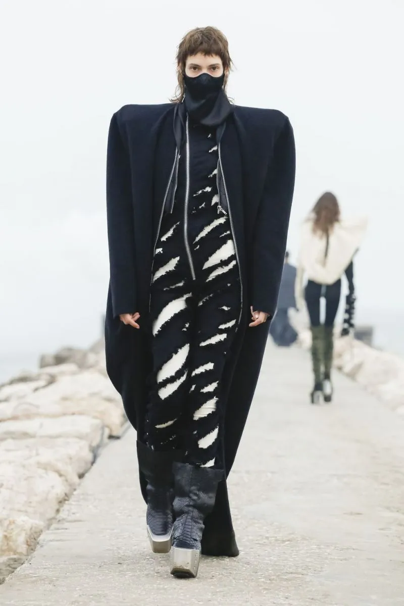 legacy:Амараа зураг/maro/Rick Owens-.jpg