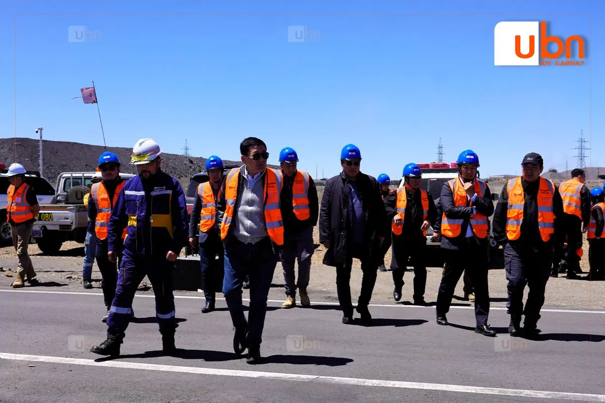 Засгийн газар болон УИХ-ын гишүүд төмөр замын тээвэрлэлтийн үйл ажиллагаатай танилцлаа