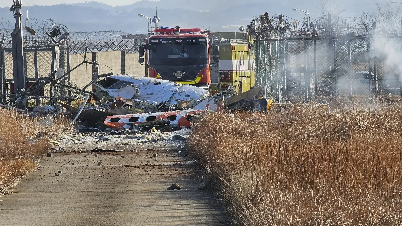 БНСУ-д өнөөдөр 175 зорчигчтой онгоц осолджээ