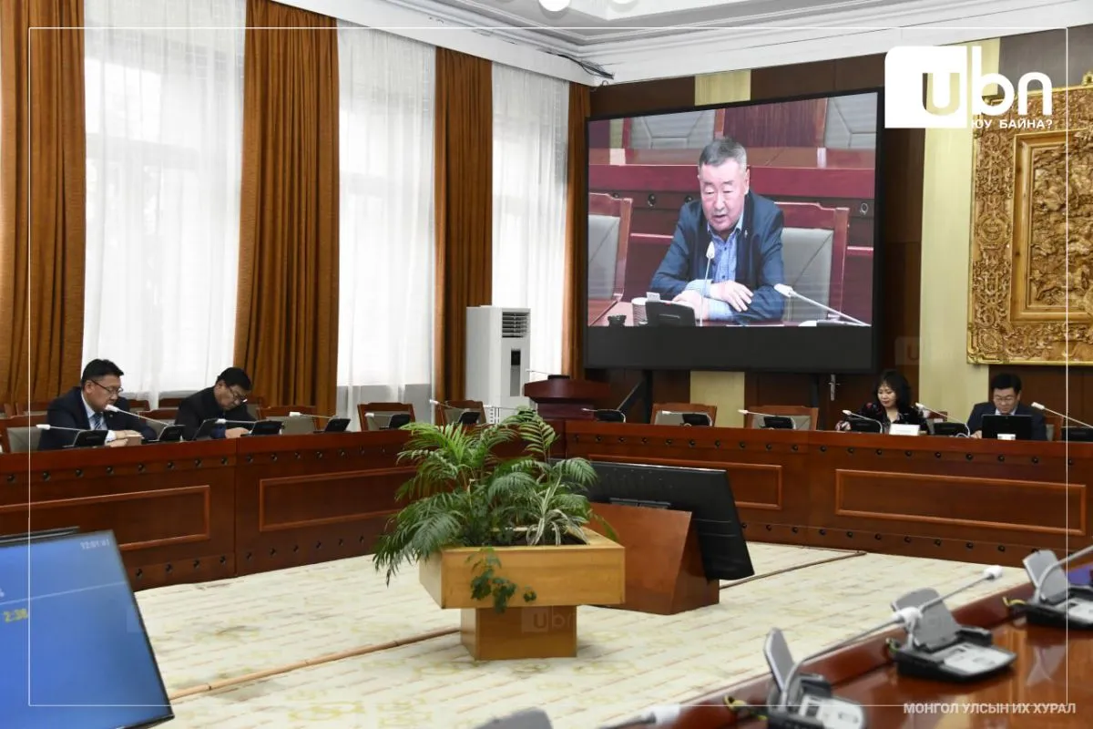 “Гадаад валютын нөөцийг хамгаалахад чиглэсэн мөнгөний хатуу бодлого хэрэгжүүлэхийг зорьж байна“
