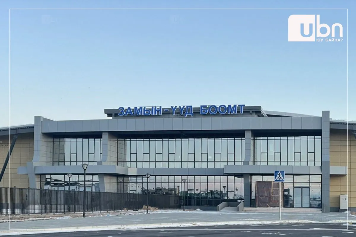 БНХАУ-тай хиллэдэг Замын-Үүд боомтын ачаа тээврийн урсгал 24 цагаар ажиллууллаж байна