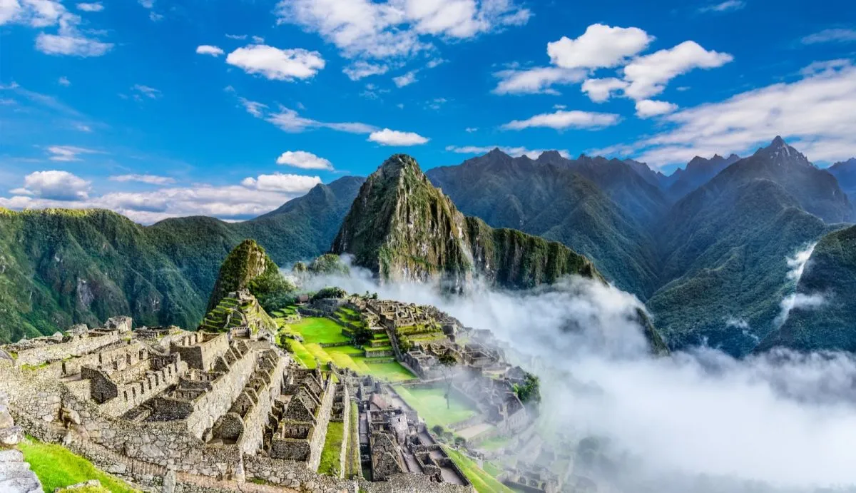 legacy:oron/Perus-Machu-Picchu-and-Sacred-Valley-50855.jpg