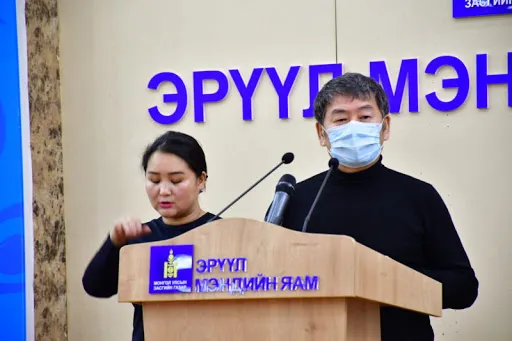 Д.Нямхүү: Алтанбулаг боомтоор орж ирсэн хоёр иргэнд коронавирус илэрлээ