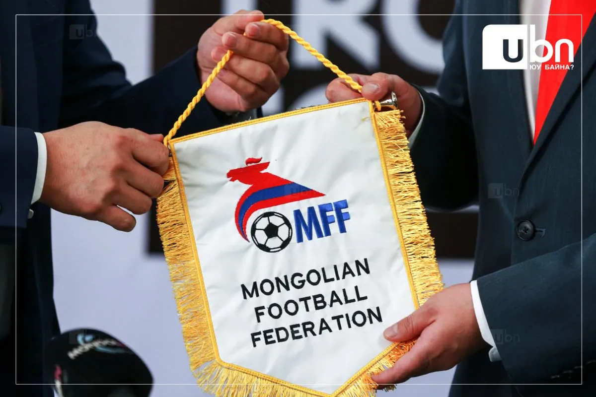Монголын хөлбөмбөгийн холбоо “шилэн“ болно