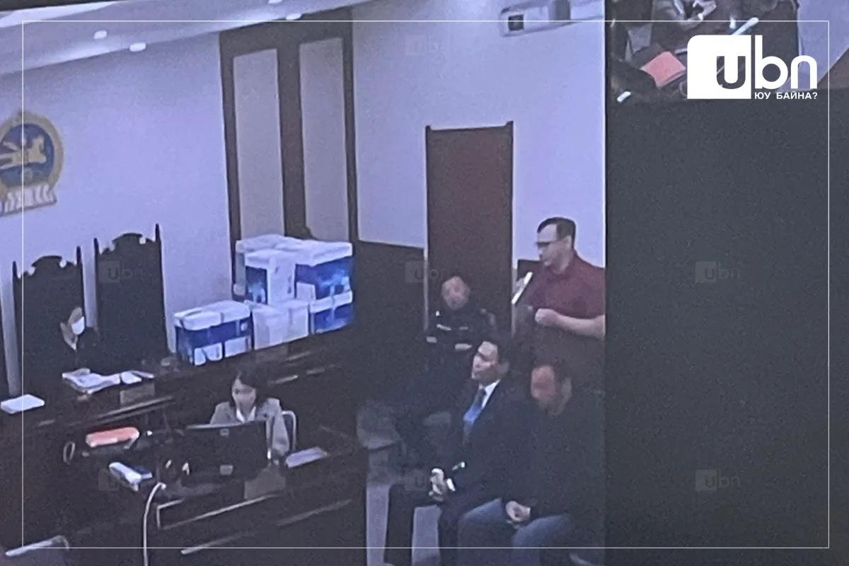 Б.Ганхуяг: Нүүрсний гэх хэргийг шалгах ажлын хэсэг байнга нүүрс ярьж байна. Тэгсэн мөртлөө надтай болон шалгагдаж буй 11 хүнтэй холбогдох ямар ч хэрэг байхгүй