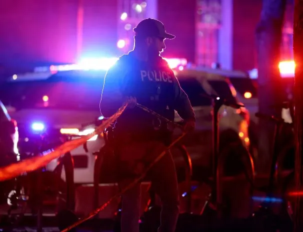 АНУ-ын Брауны их сургуульд буудалцаан болж, хоёр хүн амиа алдаж, 8 хүн шархаджээ
