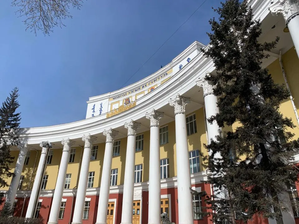 Их, дээд сургуулиудын хичээлийн жил наймдугаар сарын 15-нд эхэлнэ