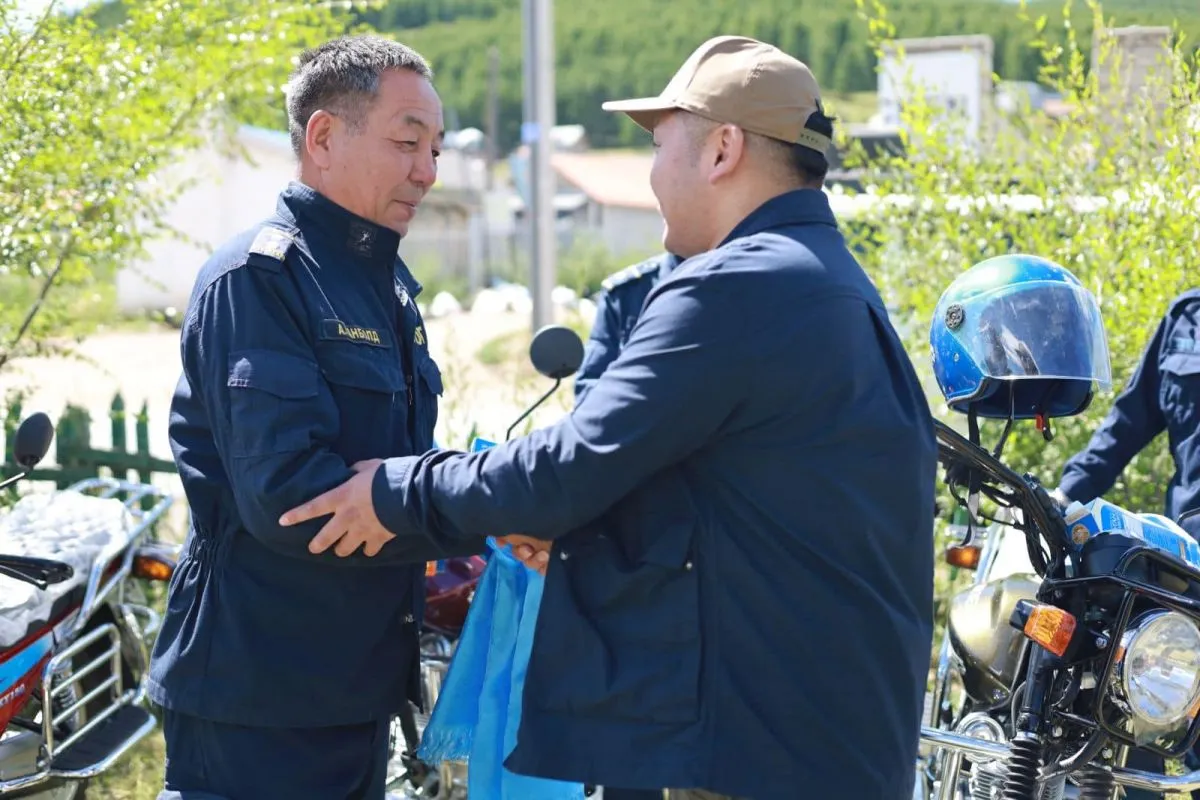 З.Төмөртөмөө: Зуслангийн товчооны байгаль хамгаалагч нарт дөрвөн ширхэг мотоцикл гардуулан өглөө