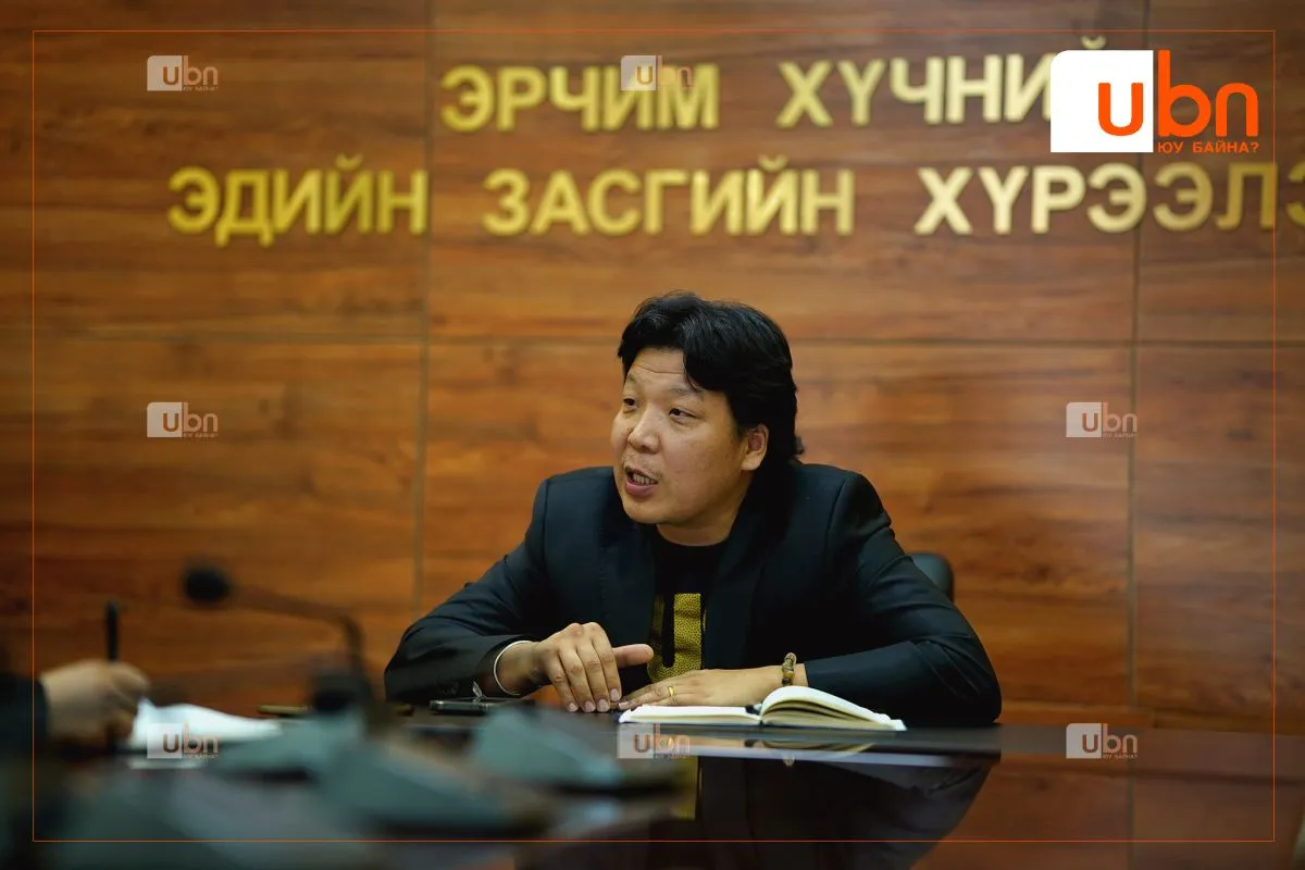 legacy:tsahilgaan/enhtuvshin/deegii5.jpg