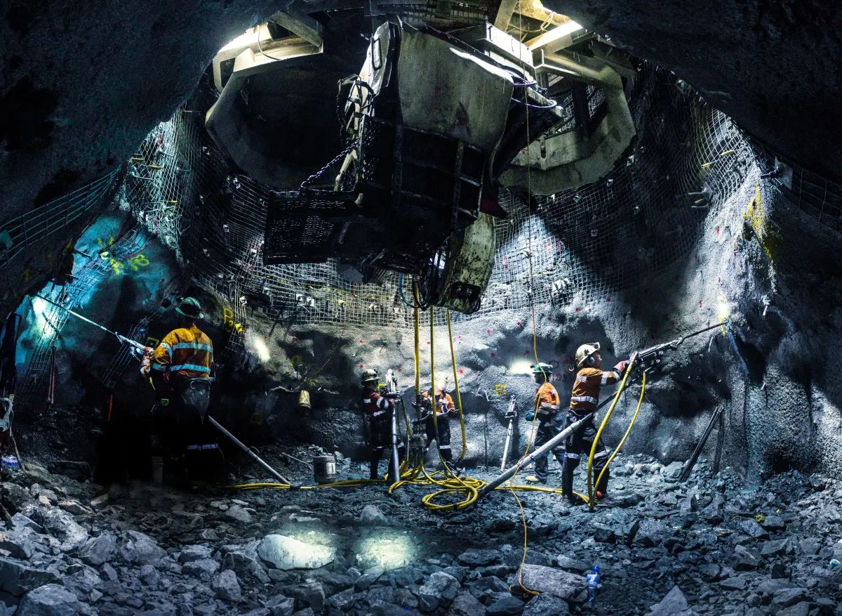legacy:2025/11/oyutolgoi/_MG_8436a2.jpg