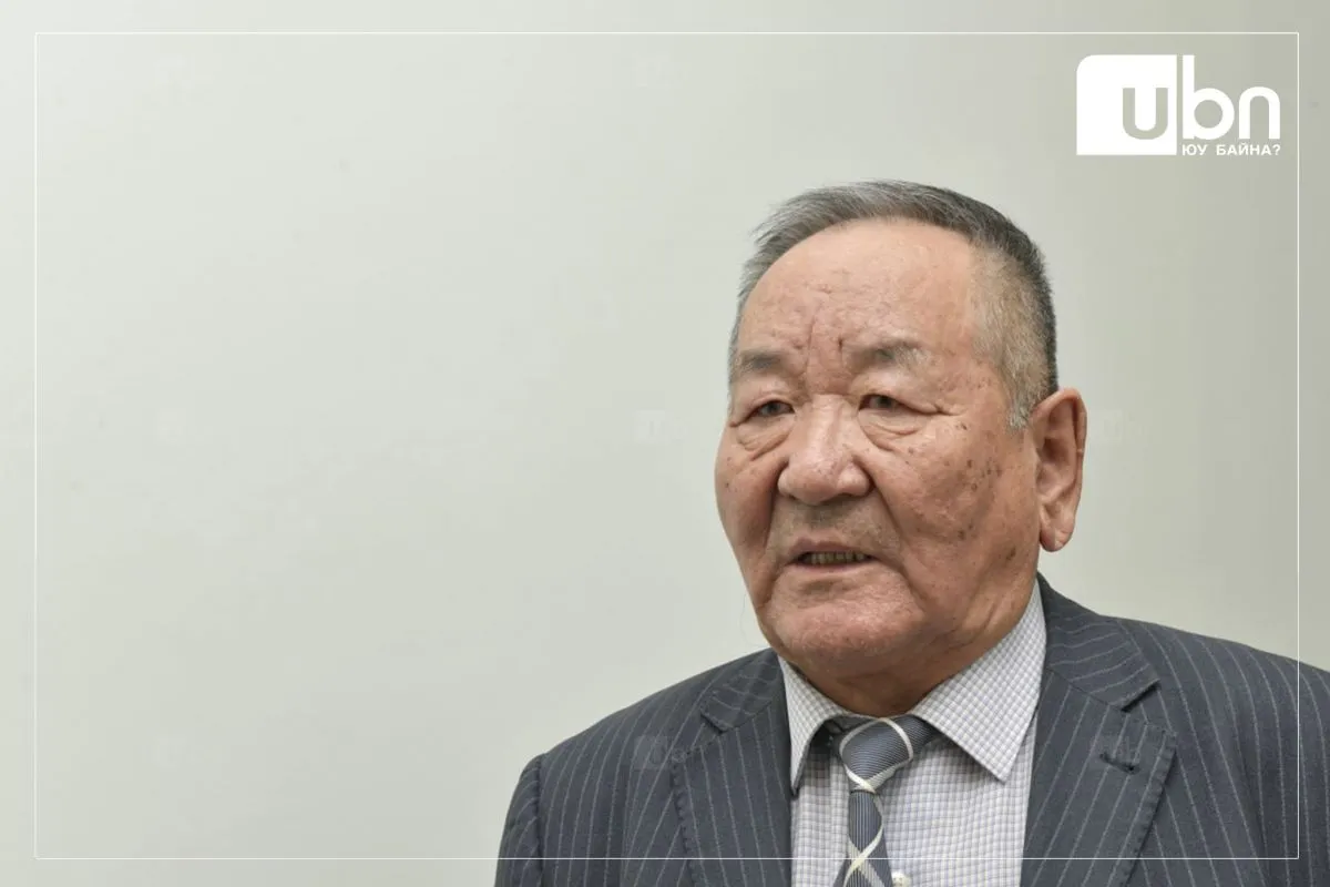 Ө.Ганхуяг: Үндсэн хуулийг шинэчлэн найруулж, хэлэлцүүлэх асуудал зөвлөлдөх санал асуулгад иргэдийн саналаар унасан