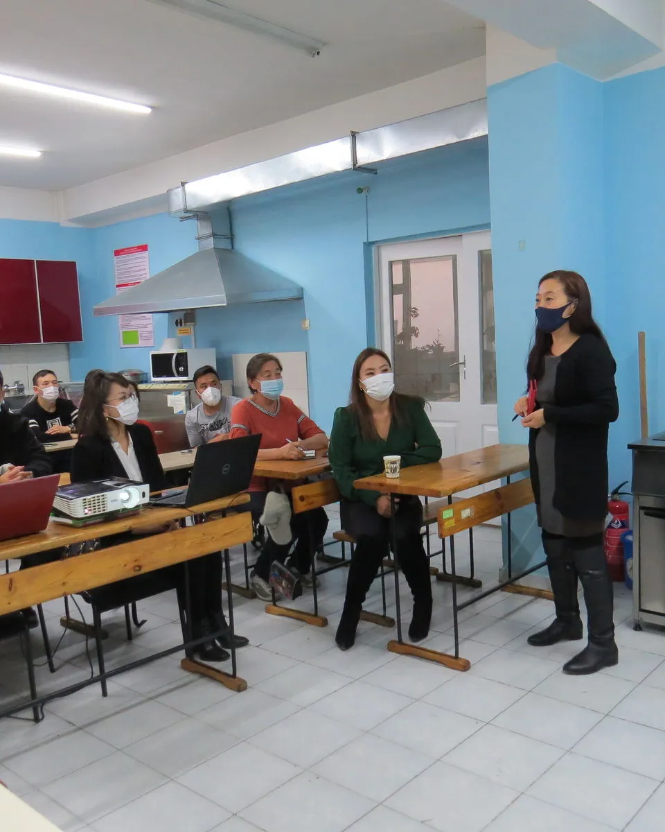 “Хөгжлийн бэрхшээлтэй хүнд эрүүл амьдрах зан үйлийг төлөвшүүлэх” сургалтыг зохион байгууллаа