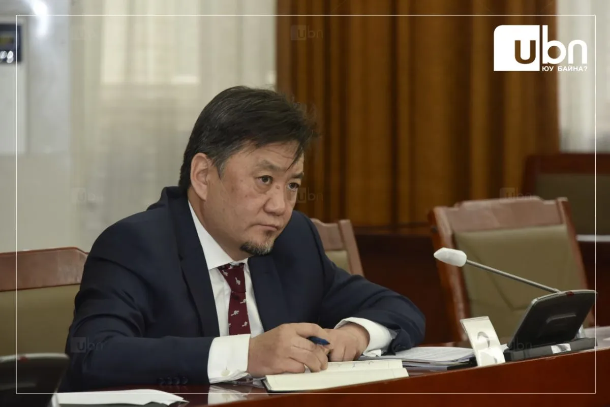 МОНГОЛБАНК: Системийн нөлөө бүхий 5 банк хувьцаагаа нийтэд нээлттэй арилжихад хүндрэл гарч болзошгүй гэх зөвлөмж ирүүлсэн
