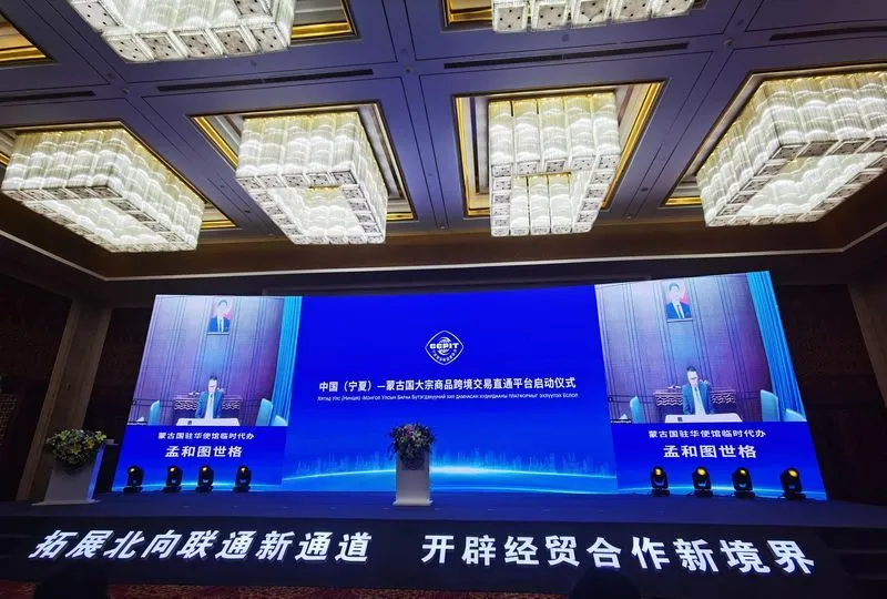 Монгол Хятадын төслөөр хүнд даацын зам барьж, уул уурхайн бүсийг ногоон болгоно