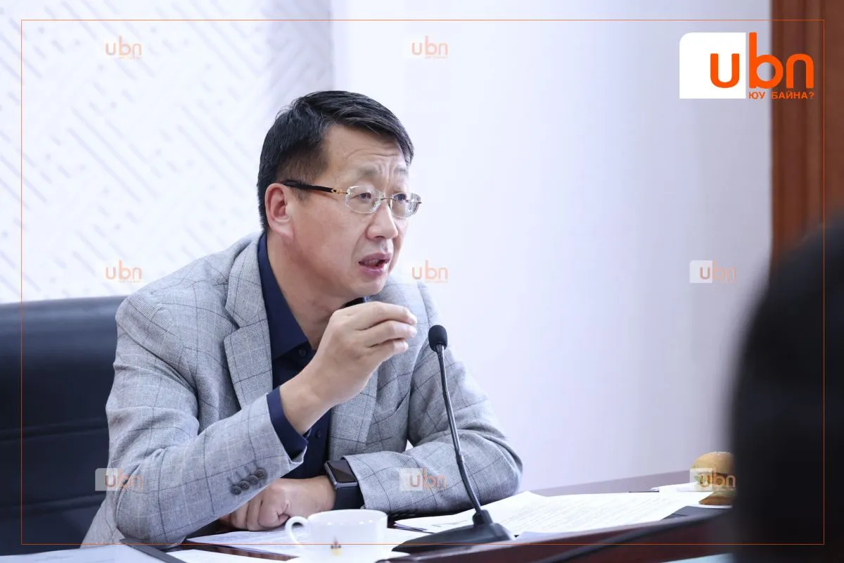 Л.Энх-Амгалан: Өндөр бүтээмжтэй, өндөр цалинтай ажилд гаднынхан орж ирдэг асуудлыг хатуу хориглож, Монгол хүн ажиллах ёстой