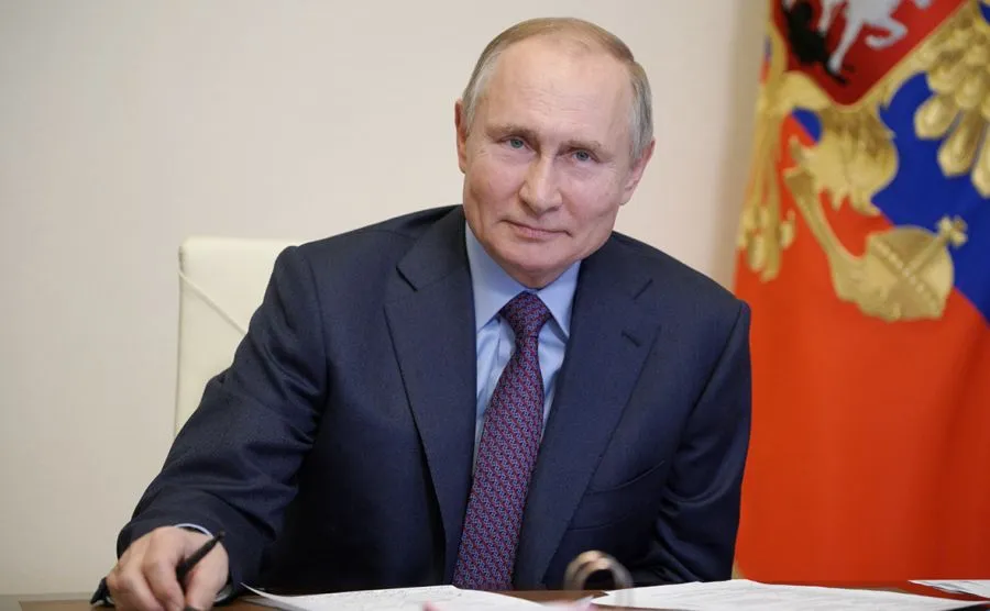 В.Путин коронавирусний вакцин хийлгэжээ